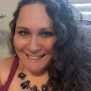 Meet your Posher, Lydia